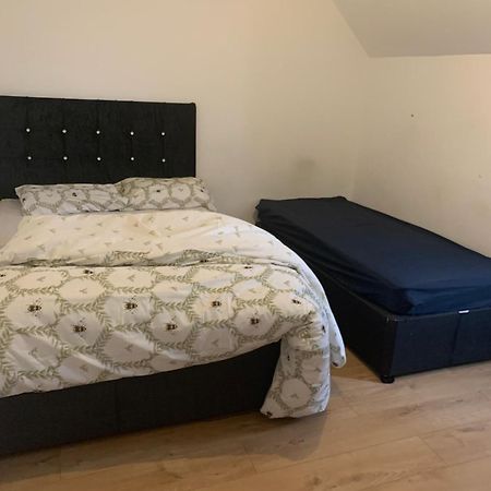 At Apex House Bed & Breakfast Дагенъм Екстериор снимка